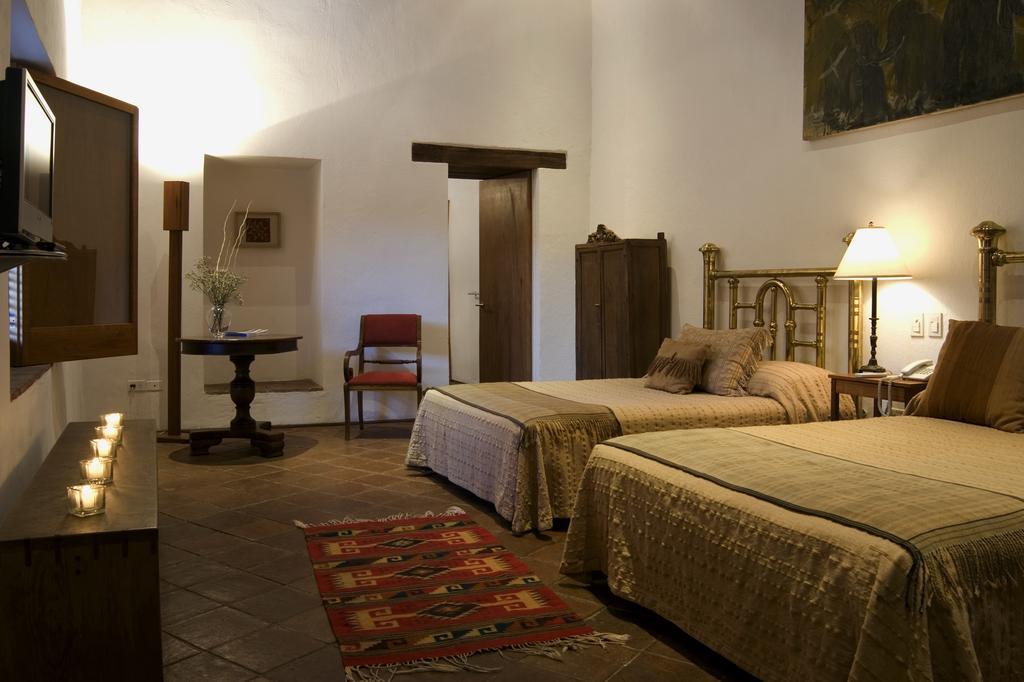Hotel La Casona De Tita Oaxaca Kamer foto